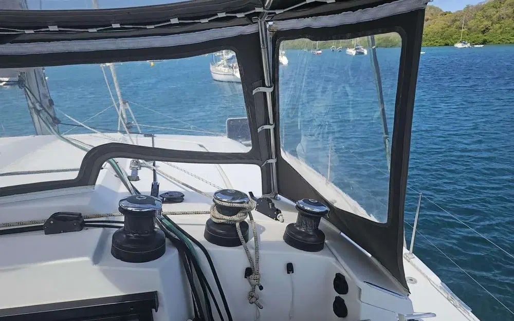 slider 9 Fountaine Pajot Helia 44