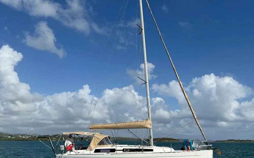 slider 0 Dufour 375 Grand Large