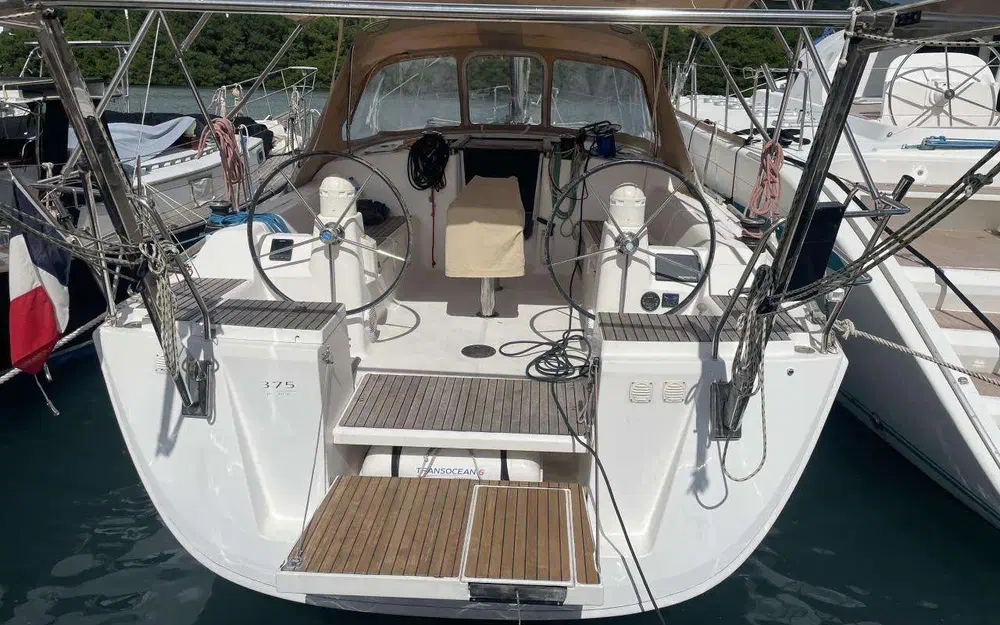 slider 2 Dufour 375 Grand Large