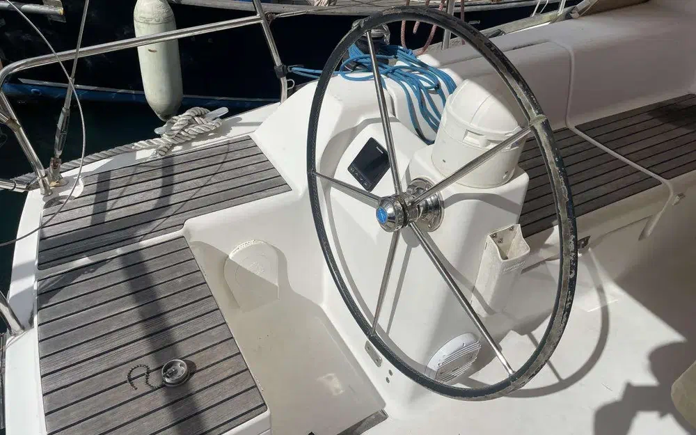 slider 3 Dufour 375 Grand Large