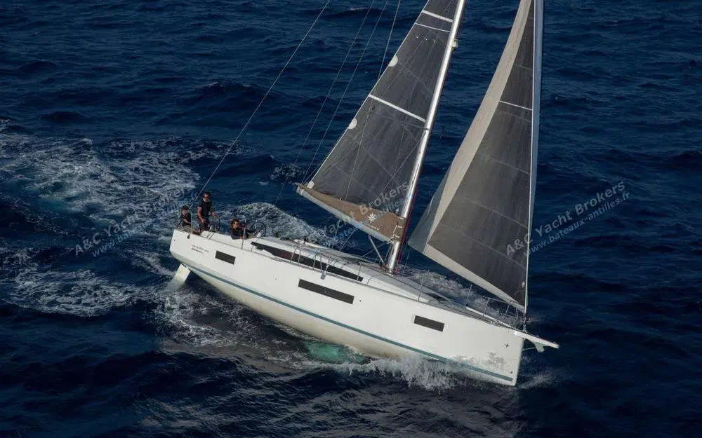 slider 0 Jeanneau Sun Odyssey 410
