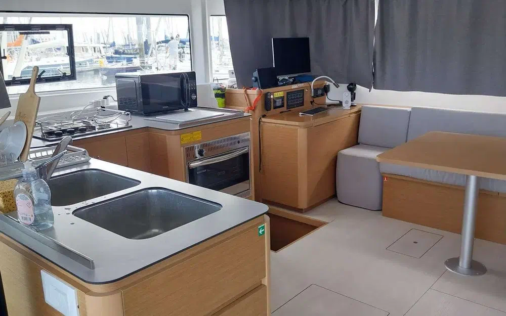 slider 20 Excess Catamarans Excess 14