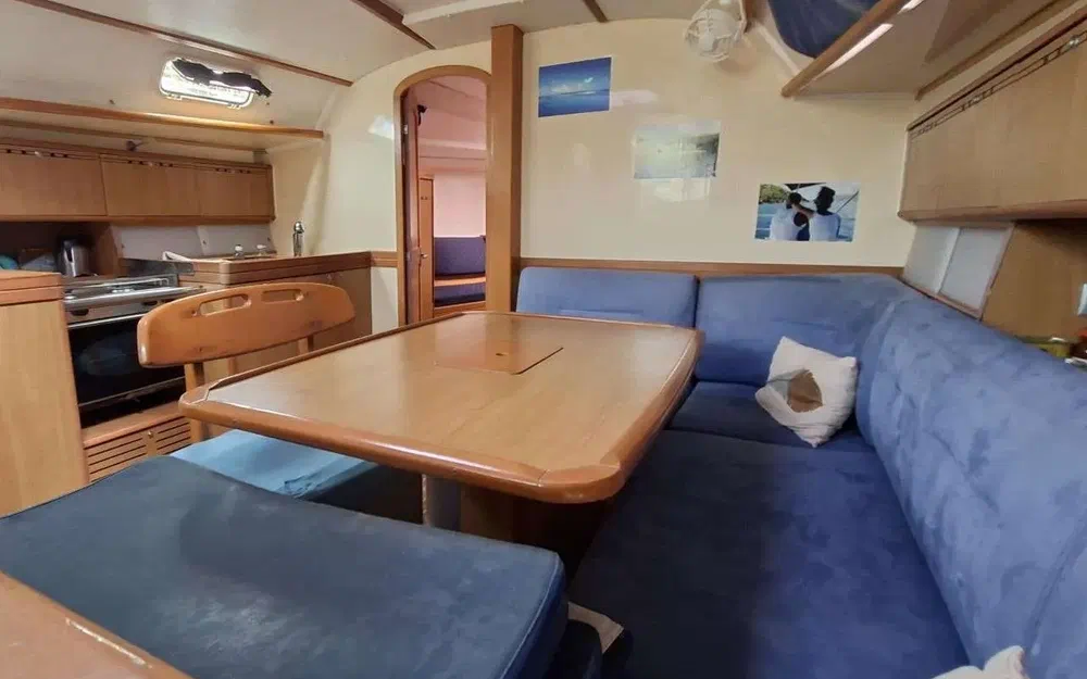 slider 21 Poncin Yachts Harmony 42