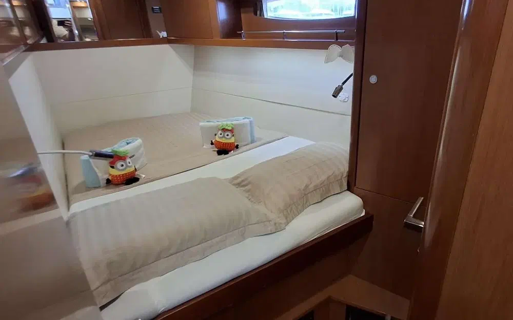 slider 22 Beneteau Oceanis 58