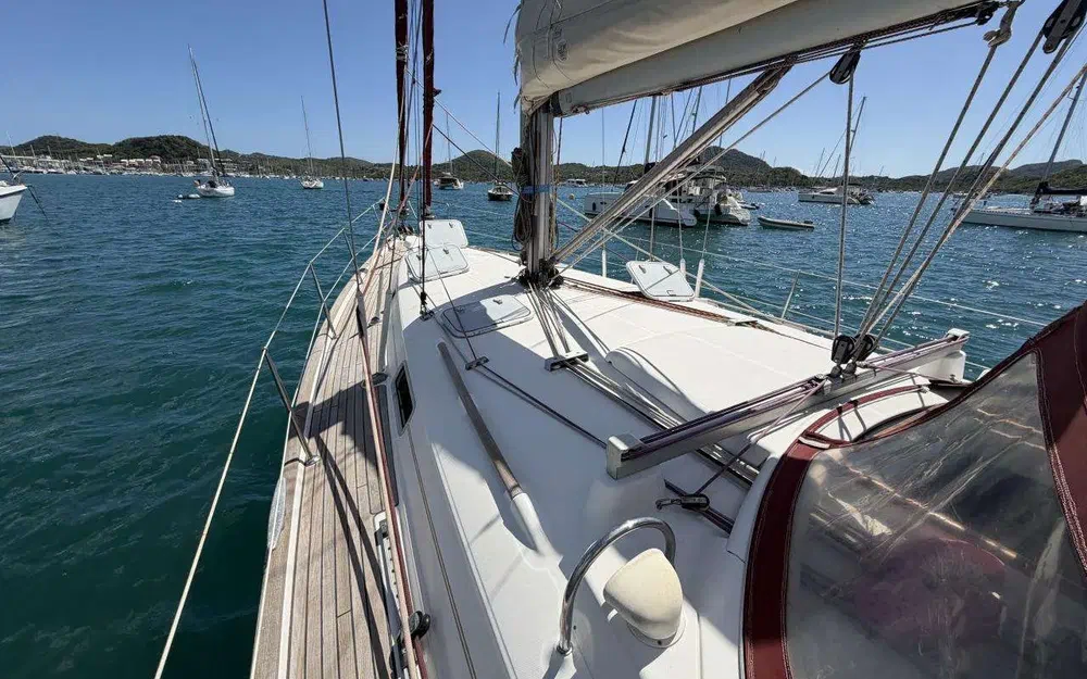 slider 6 Beneteau Oceanis 411 Clipper