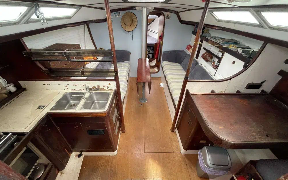 slider 14 Beneteau First 35