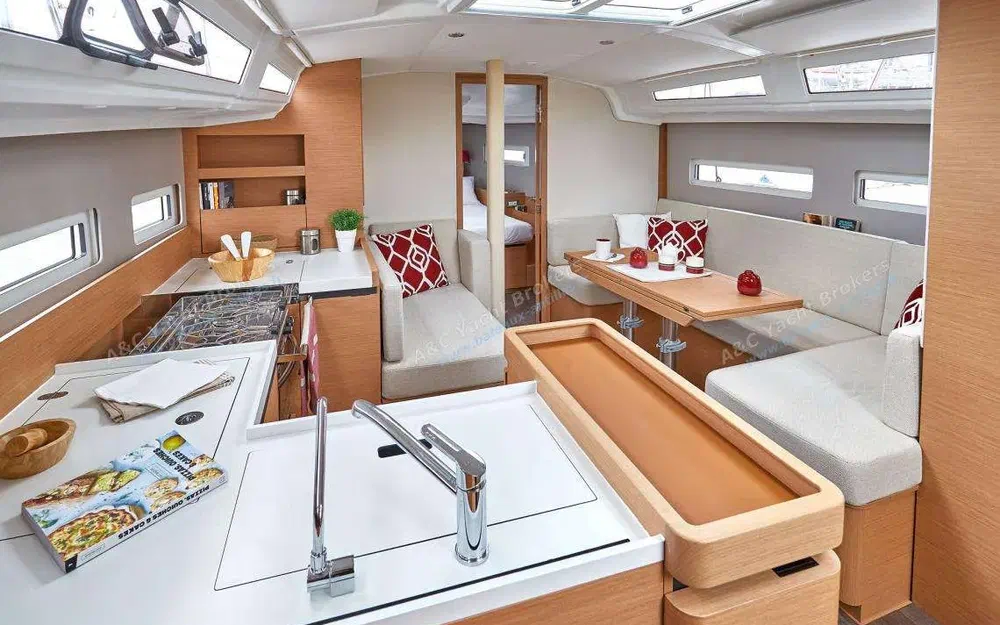 slider 6 Jeanneau Sun Odyssey 410