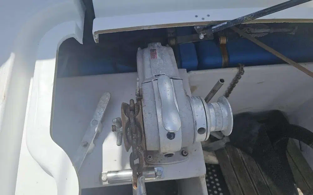 slider 12 Fountaine Pajot Helia 44