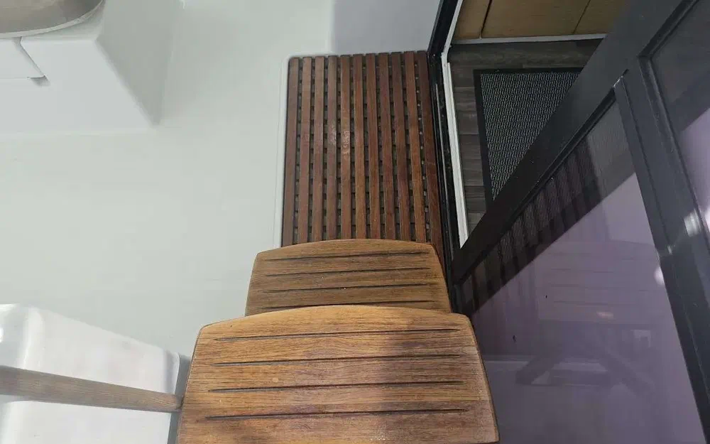 slider 18 Fountaine Pajot Helia 44