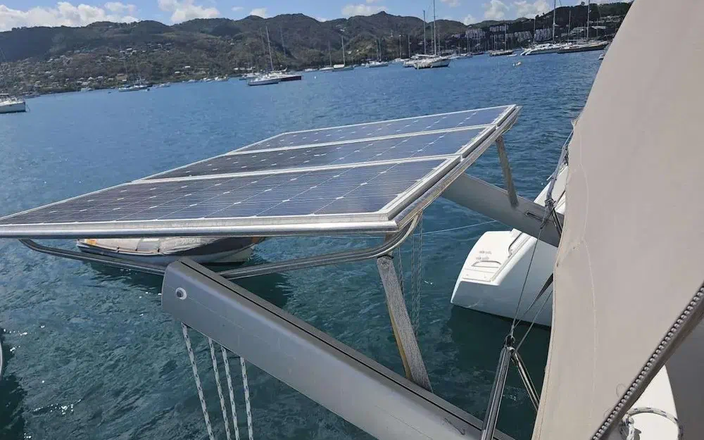 slider 3 Fountaine Pajot Helia 44