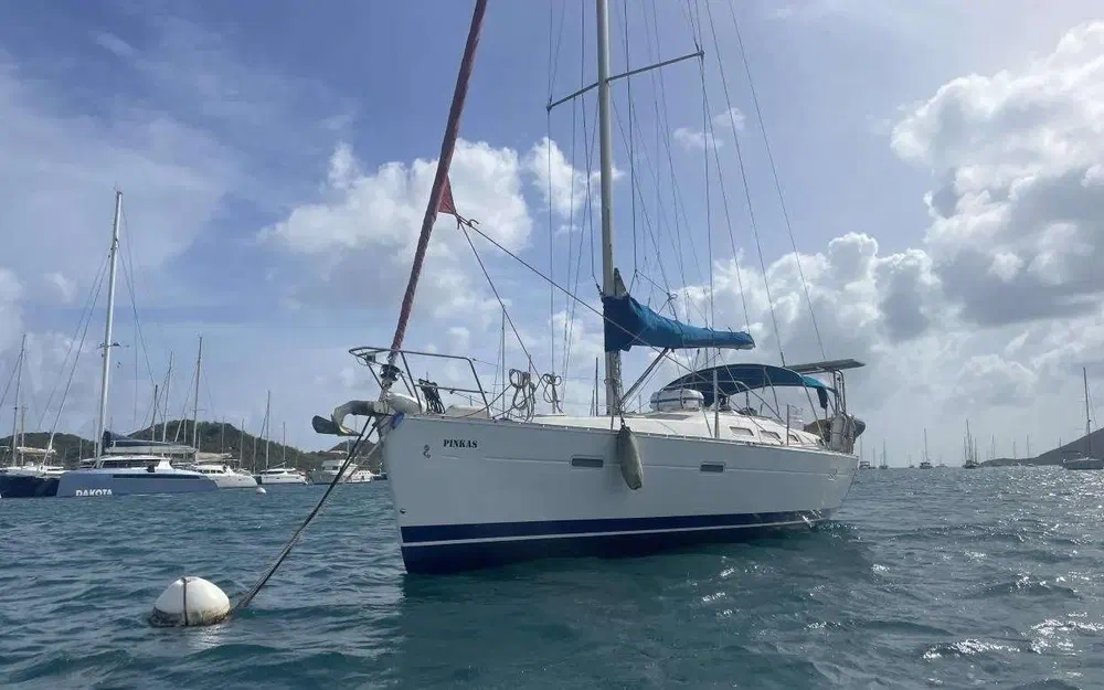 slider 1 Beneteau Oceanis 373 Clipper