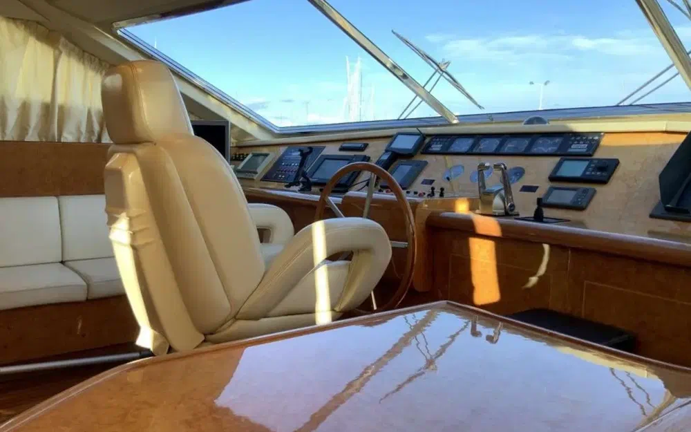 slider 19 Arno Leopard 24