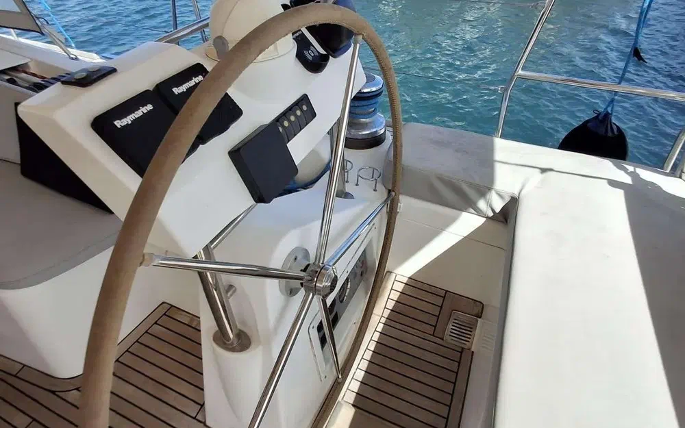 slider 7 Beneteau Oceanis 58