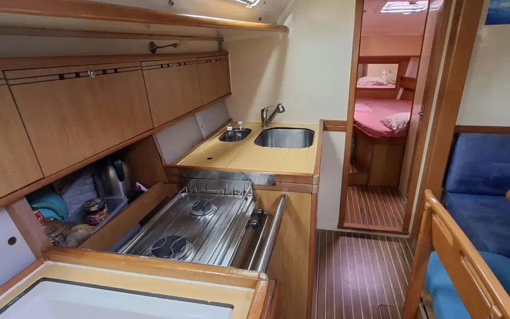 slider 22 Poncin Yachts Harmony 42
