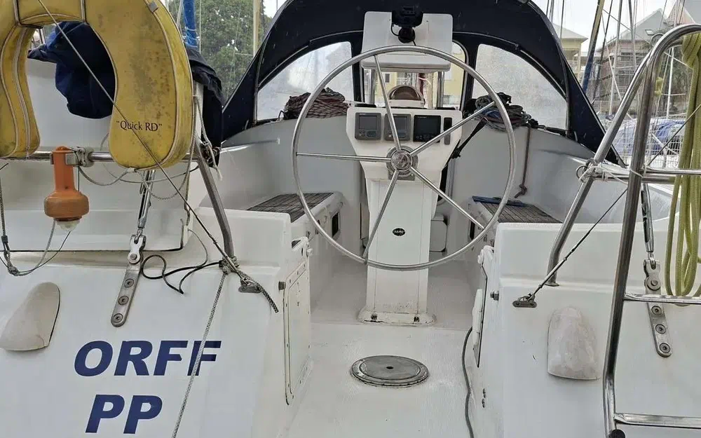 slider 3 Poncin Yachts Harmony 42