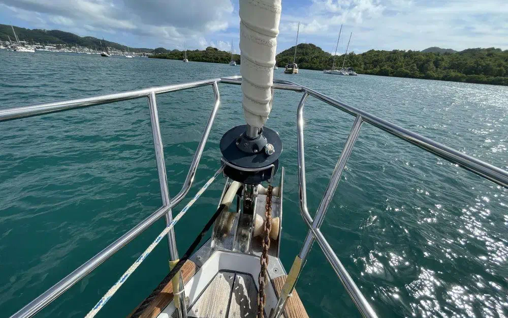 slider 13 Beneteau Oceanis 411 Celebration