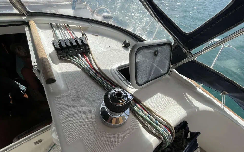 slider 22 Beneteau Oceanis 411 Celebration