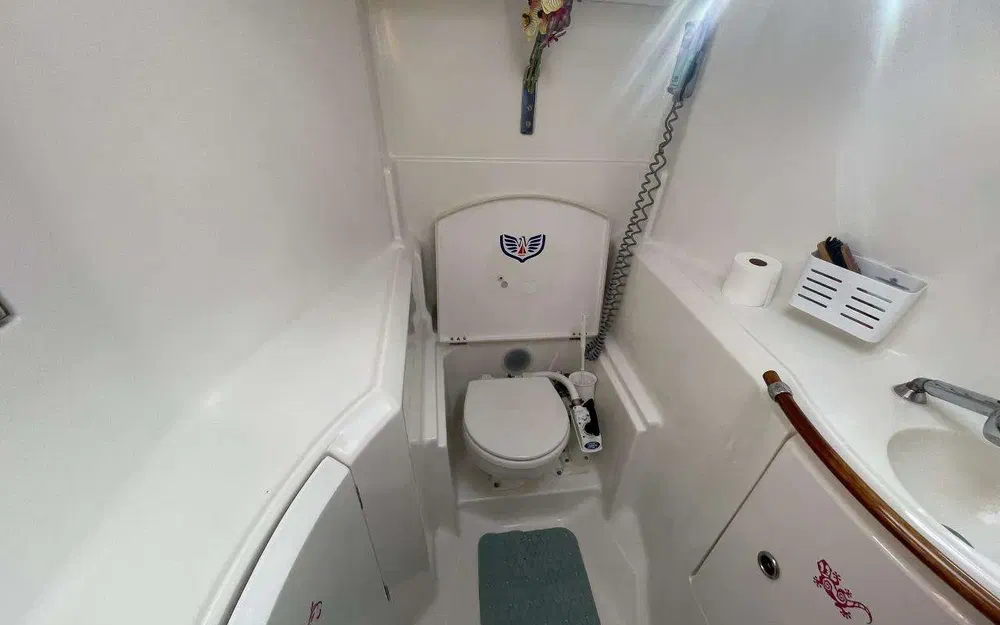 slider 29 Beneteau Oceanis 411 Celebration