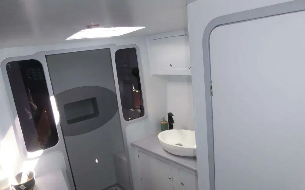 slider 30 Lagoon 570