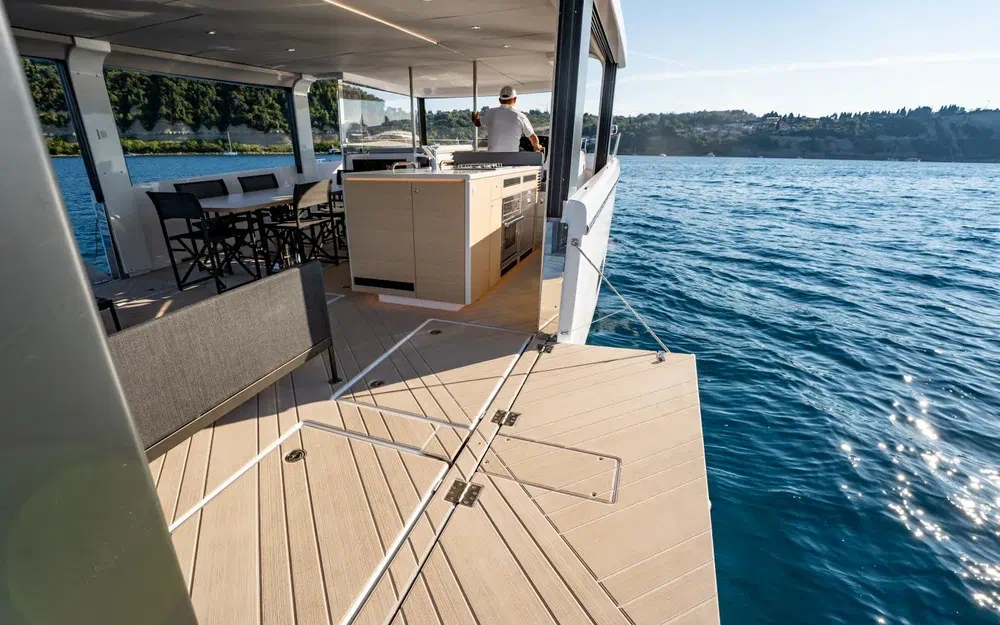 slider 13 Jeanneau Sea Loft 480