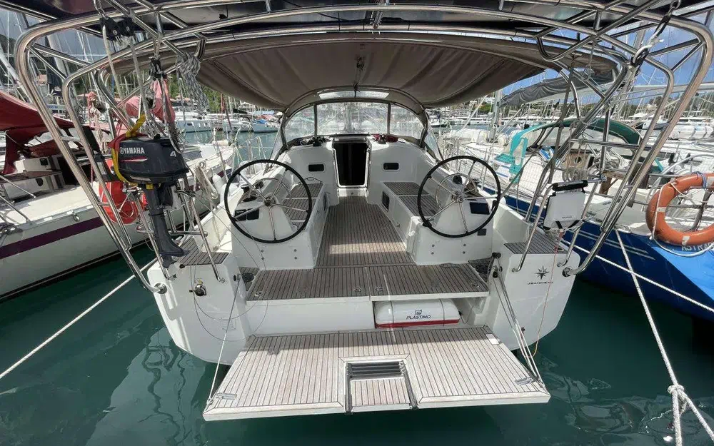 slider 5 Jeanneau Sun Odyssey 380