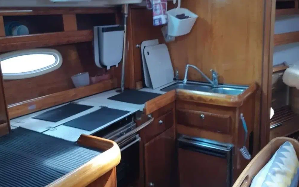 slider 9 Bavaria 42 cruiser