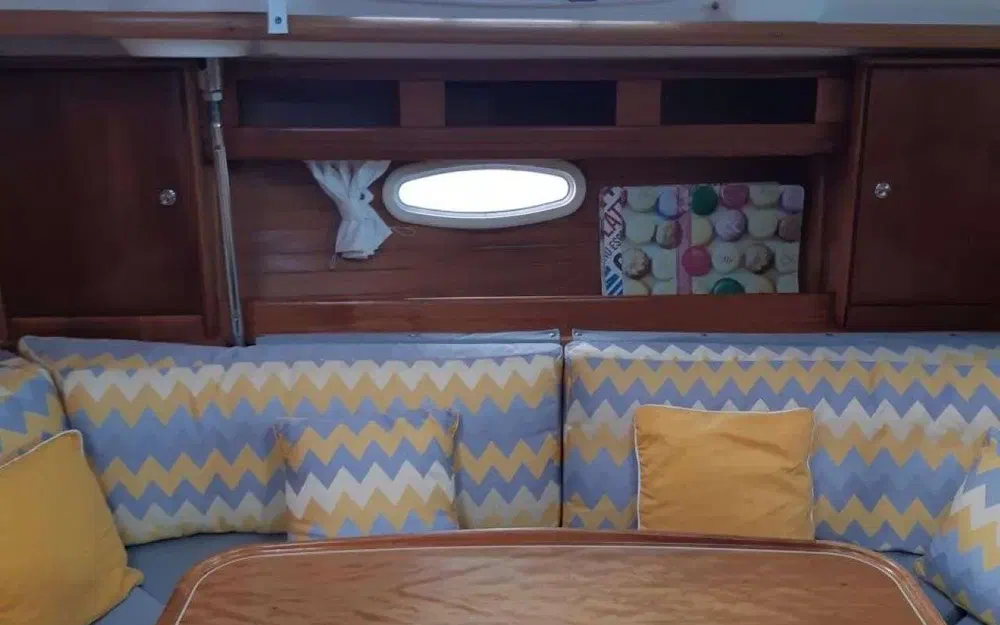 slider 7 Bavaria 42 cruiser