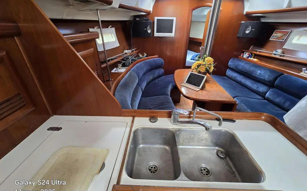 slider 19 Beneteau Oceanis 373 Clipper