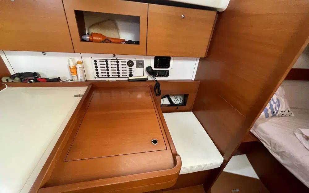 slider 20 Dufour 375 Grand Large