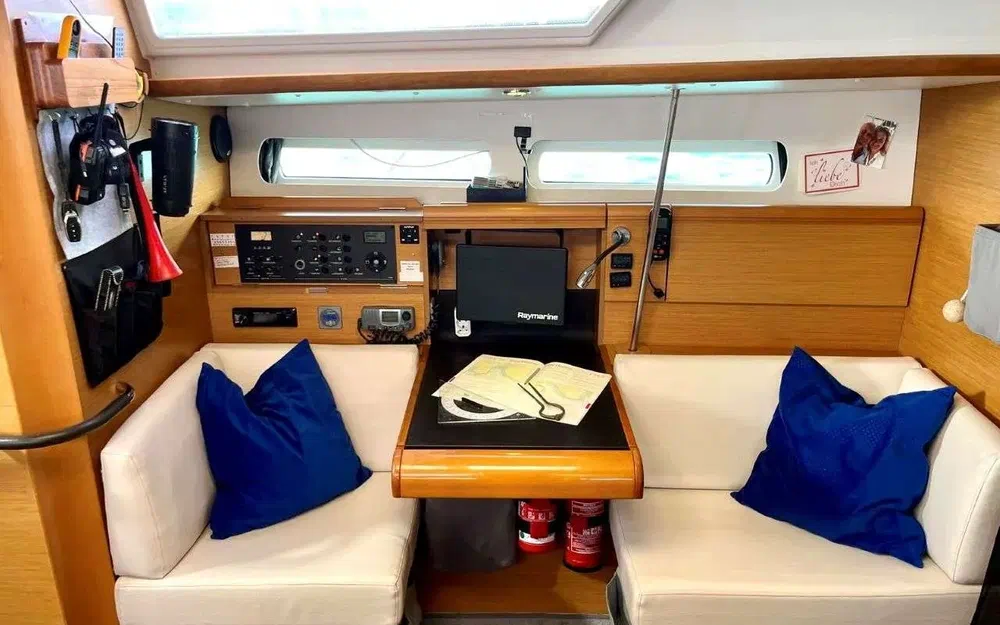 slider 17 Jeanneau Sun Odyssey 409 Performance