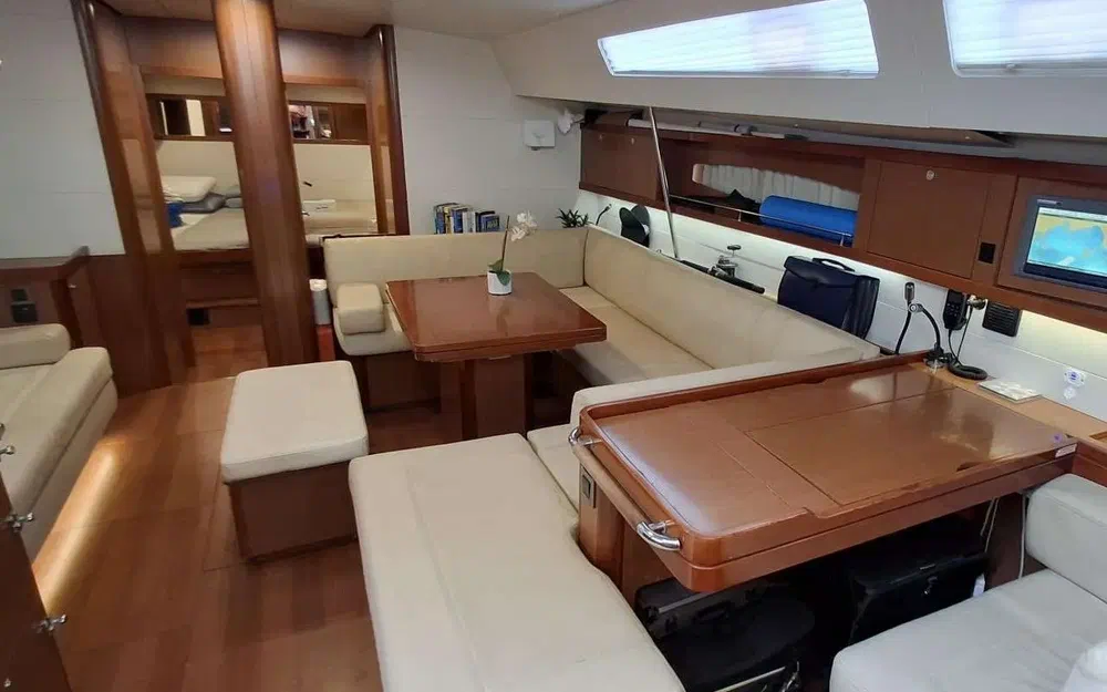 slider 20 Beneteau Oceanis 58