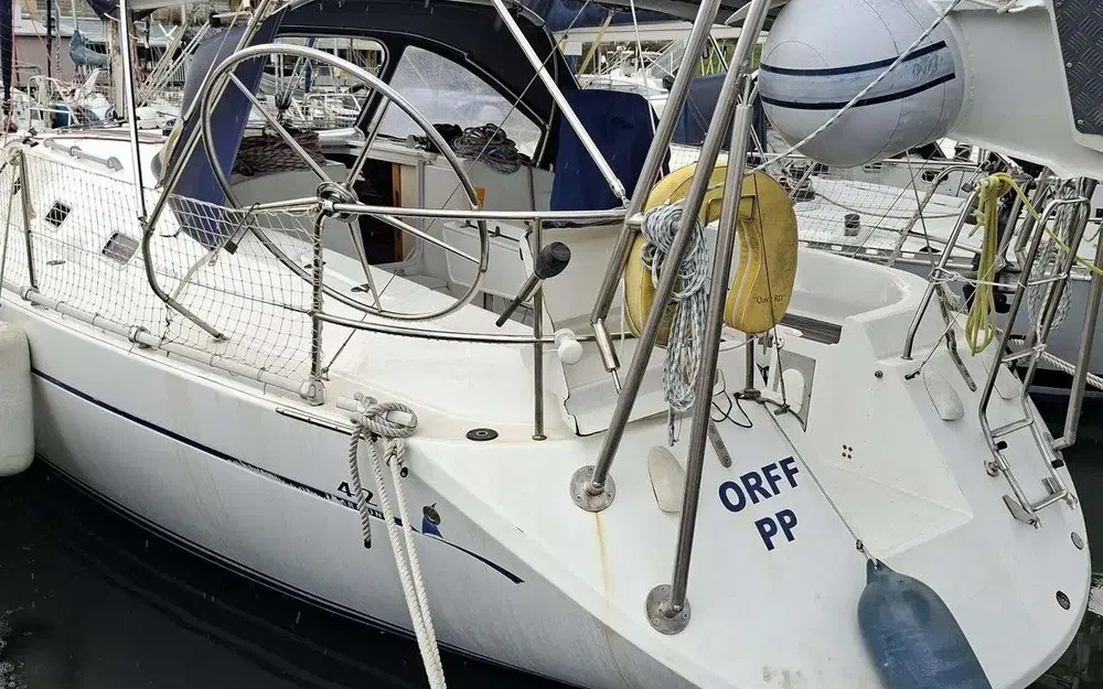 slider 1 Poncin Yachts Harmony 42