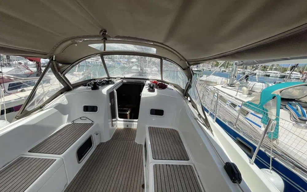 slider 17 Jeanneau Sun Odyssey 380