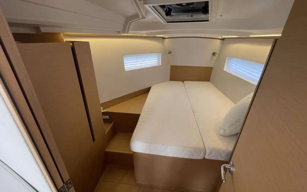 slider 28 Jeanneau Sun Odyssey 380