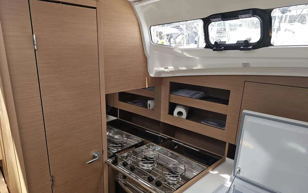 slider 33 Jeanneau Sun Odyssey 380