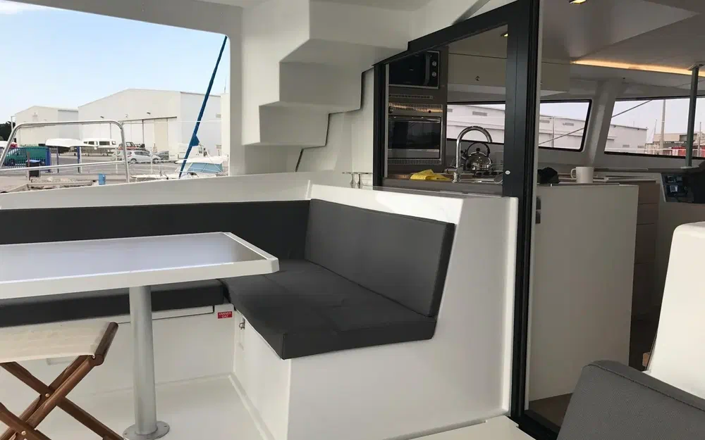 slider 10 Bali Catamarans Bali 4.5