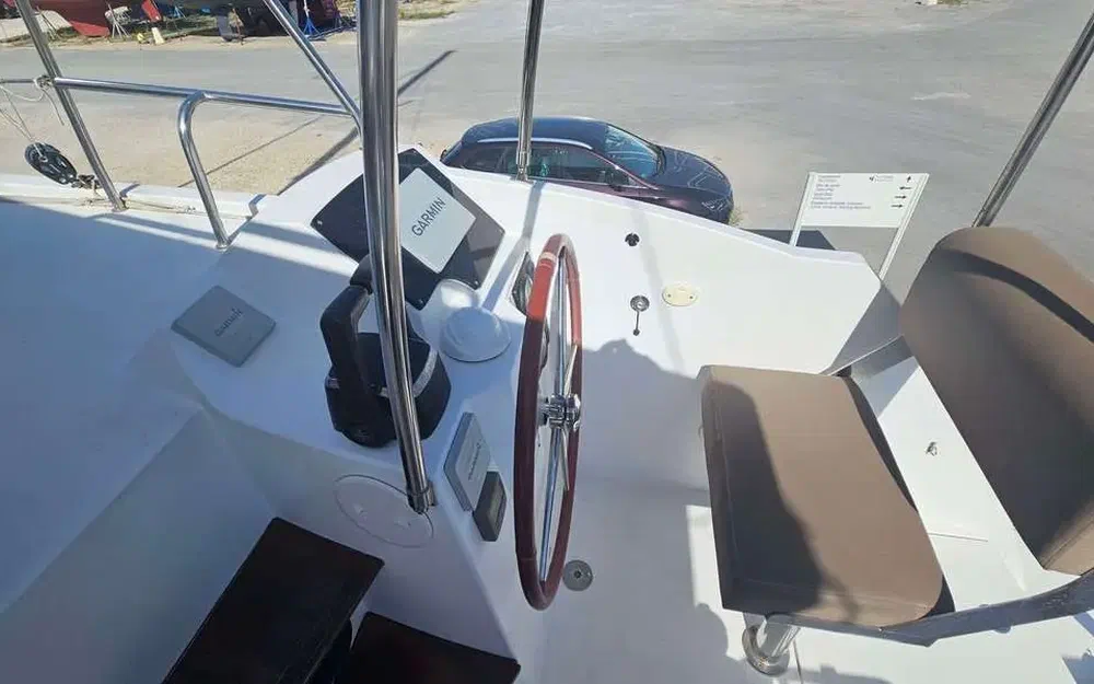 slider 13 Nautitech 40