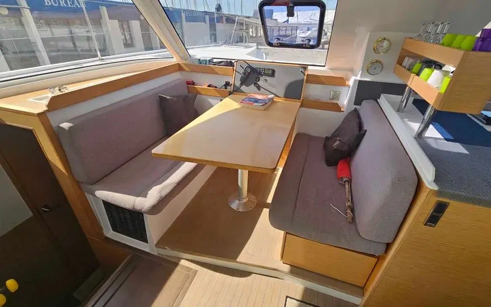 slider 3 Nautitech 40