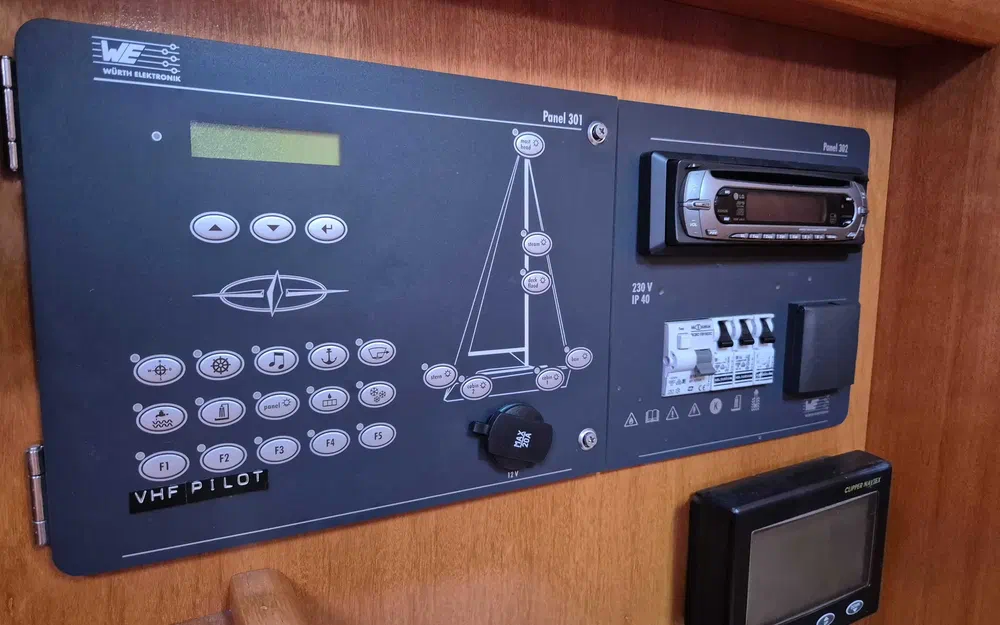 slider 4 Bavaria 30 Cruiser