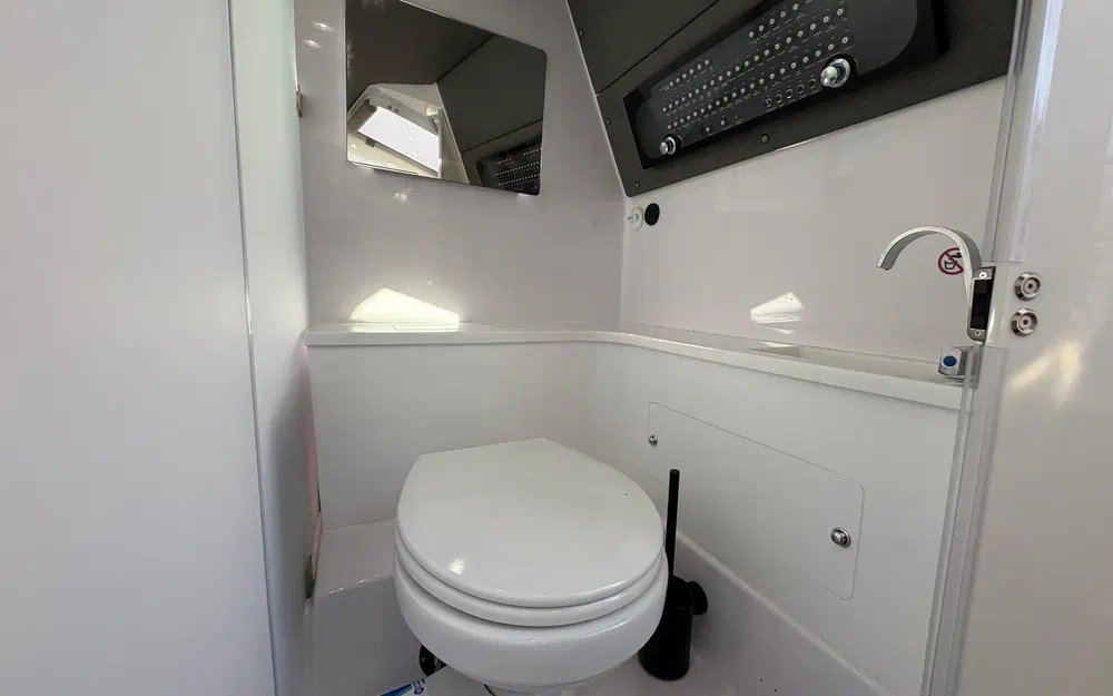 slider 15 Axopar 37 ST