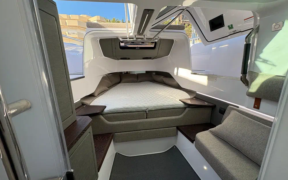 slider 17 Axopar 37 ST