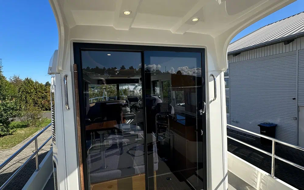slider 27 Paragon Yachts Paragon 31