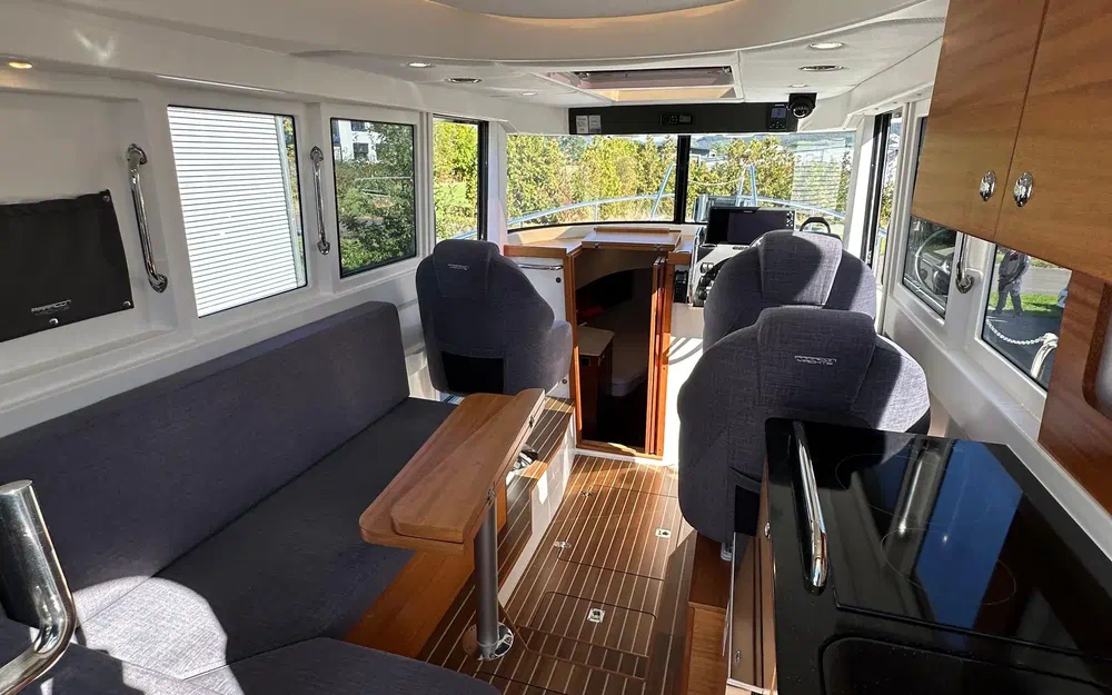 slider 28 Paragon Yachts Paragon 31