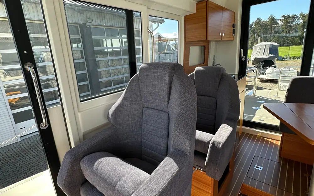 slider 49 Paragon Yachts Paragon 31