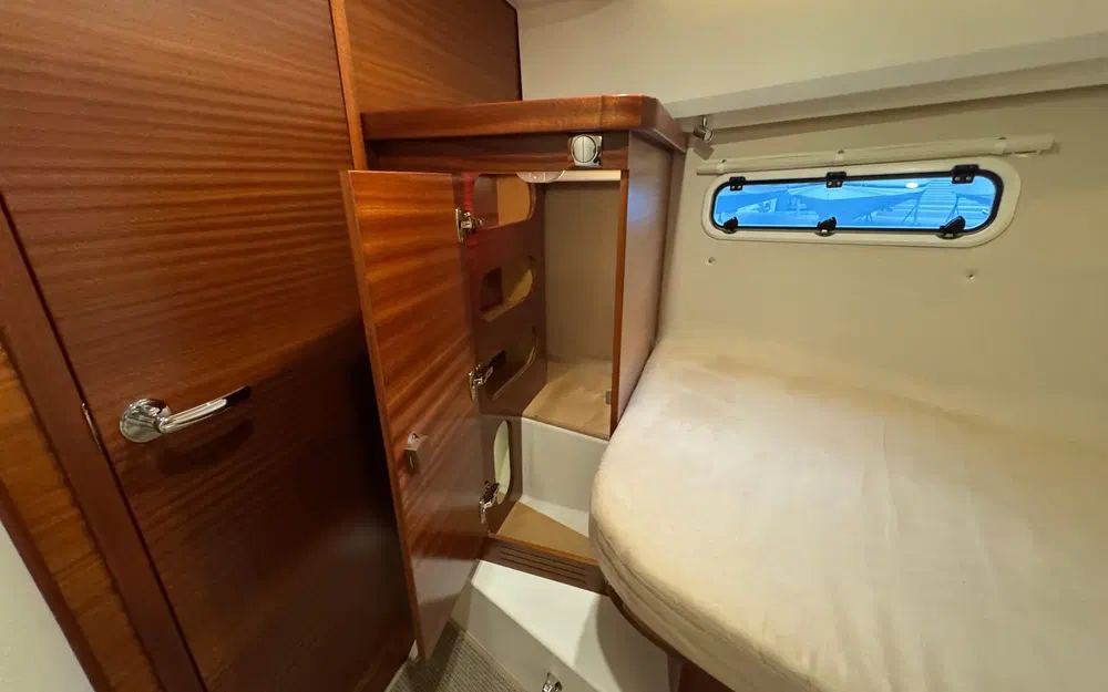 slider 9 Nimbus 305 Coupe