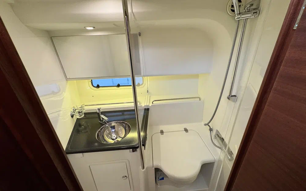 slider 12 Nimbus 305 Coupe