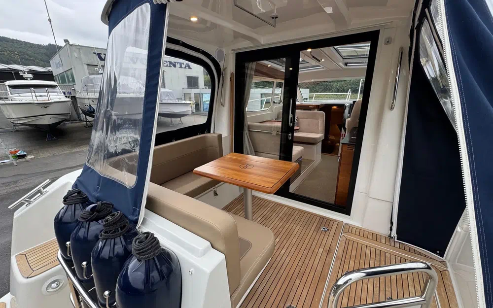 slider 21 Nimbus 305 Coupe