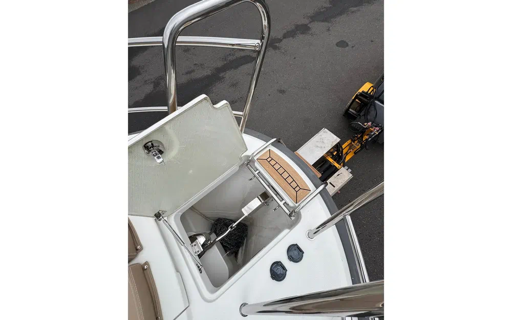 slider 25 Nimbus 305 Coupe