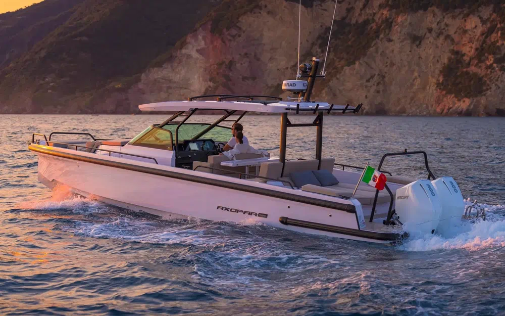 slider 2 Axopar 37 ST