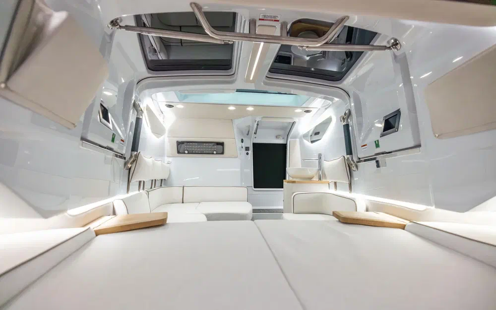 slider 5 Axopar 37 ST